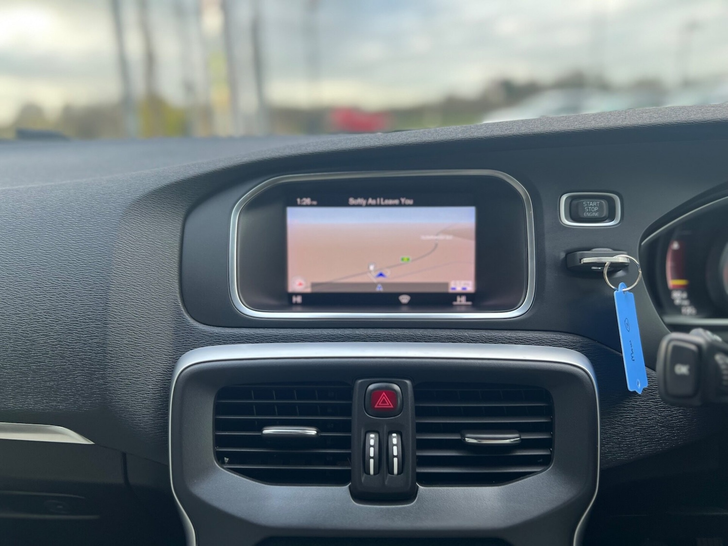 Used Volvo V40 2018 for sale - 76844878: Photo 38