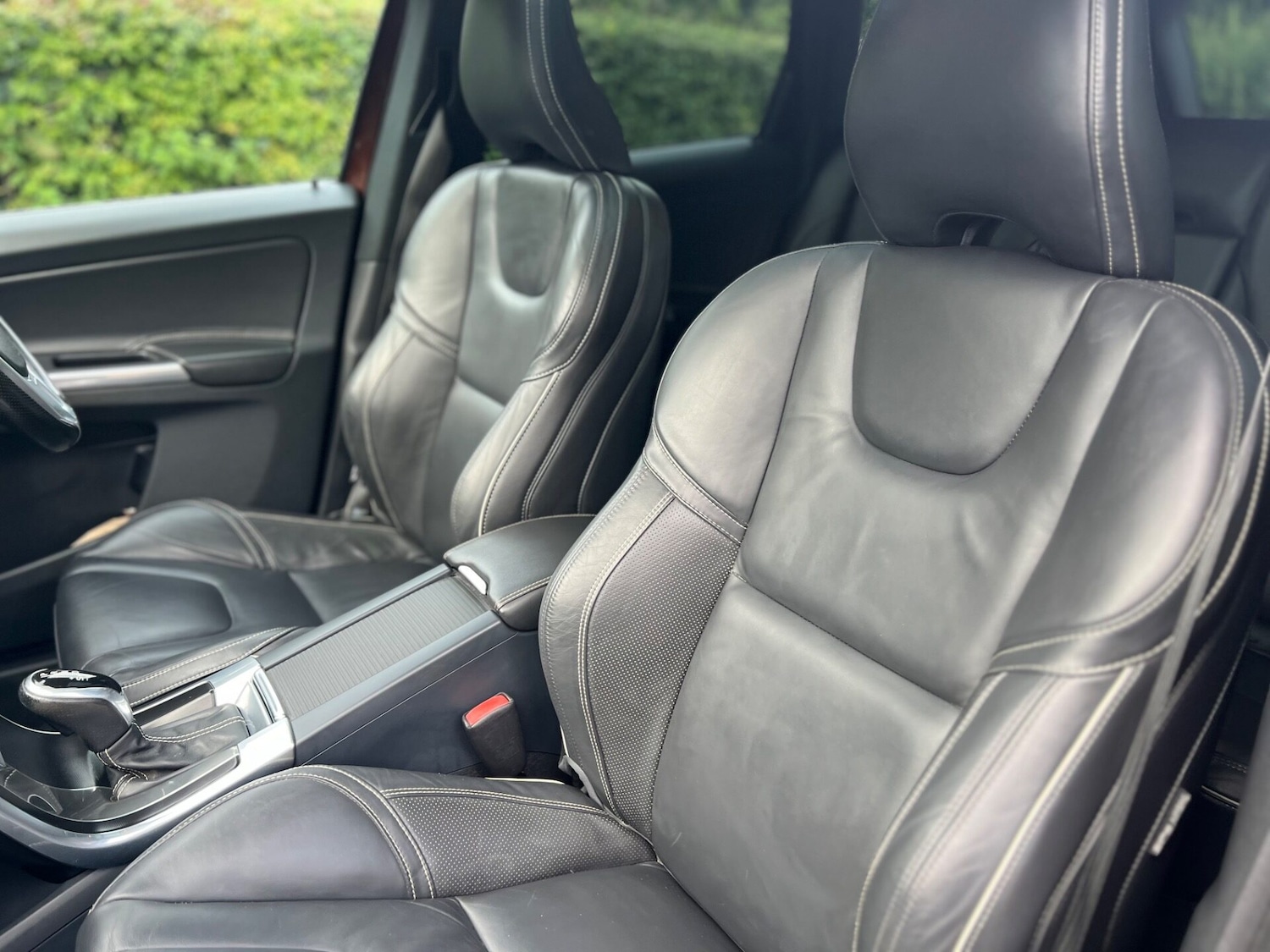 Used Volvo XC60 2015 for sale - 76659801: Photo 25