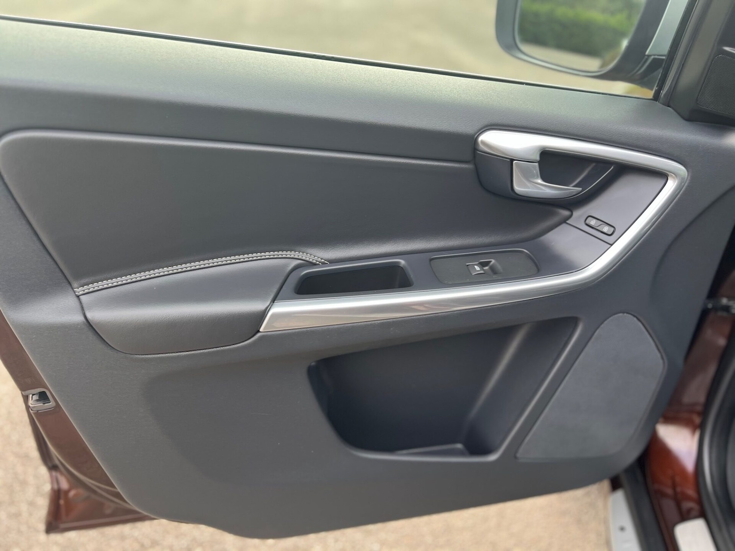 Used Volvo XC60 2015 for sale - 76659801: Photo 28