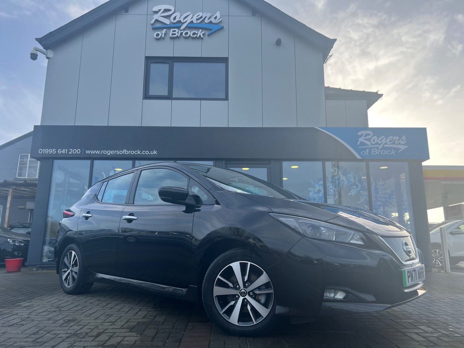 Used Nissan Leaf 2021 for sale - 76879543: Photo 2