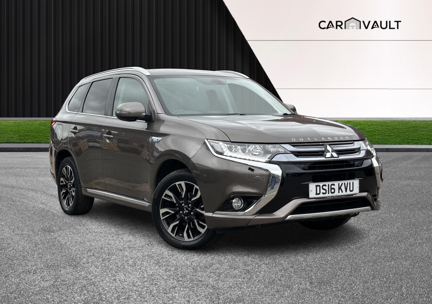Used Mitsubishi Outlander 2016 for sale - 76370586: Photo 1