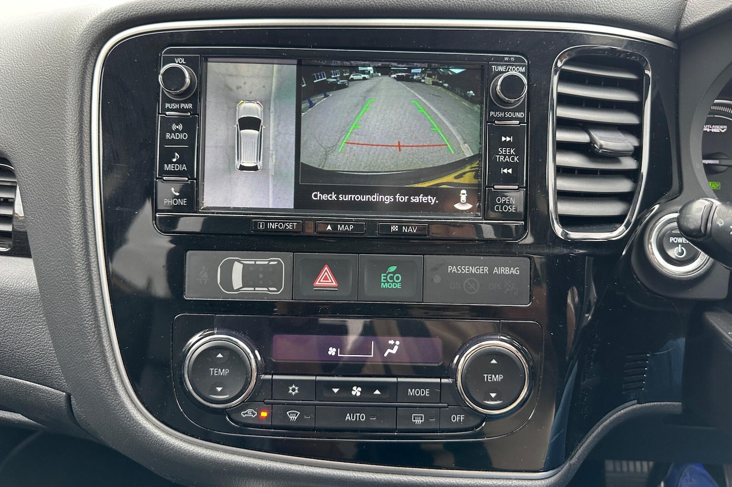 Used Mitsubishi Outlander 2016 for sale - 76370586: Photo 49