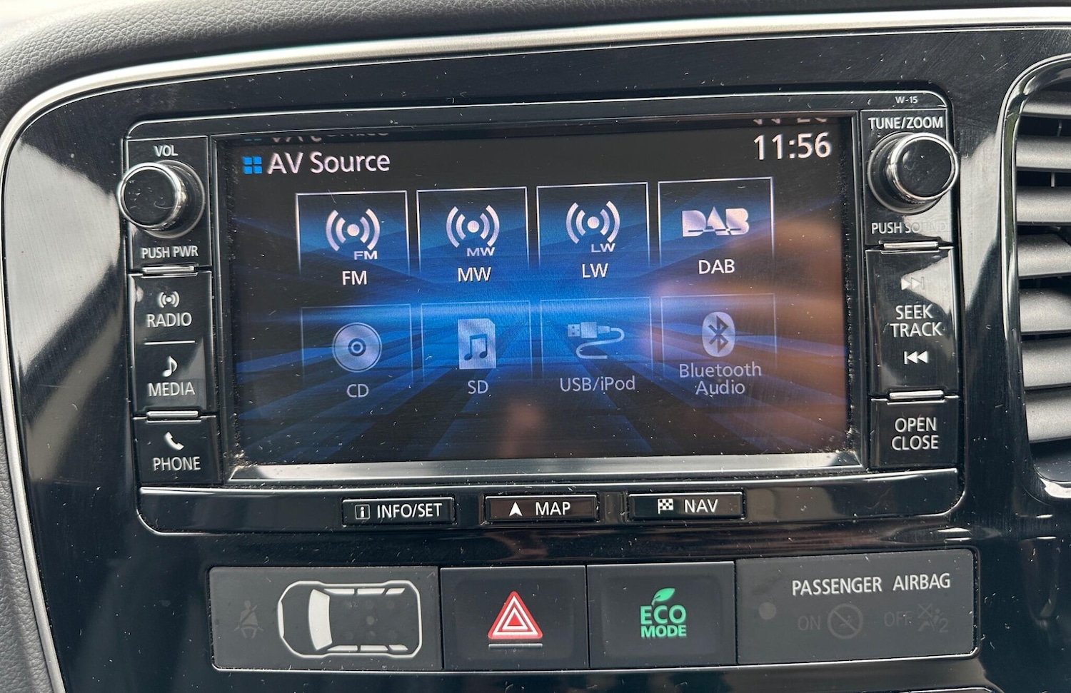 Used Mitsubishi Outlander 2016 for sale - 76370586: Photo 54