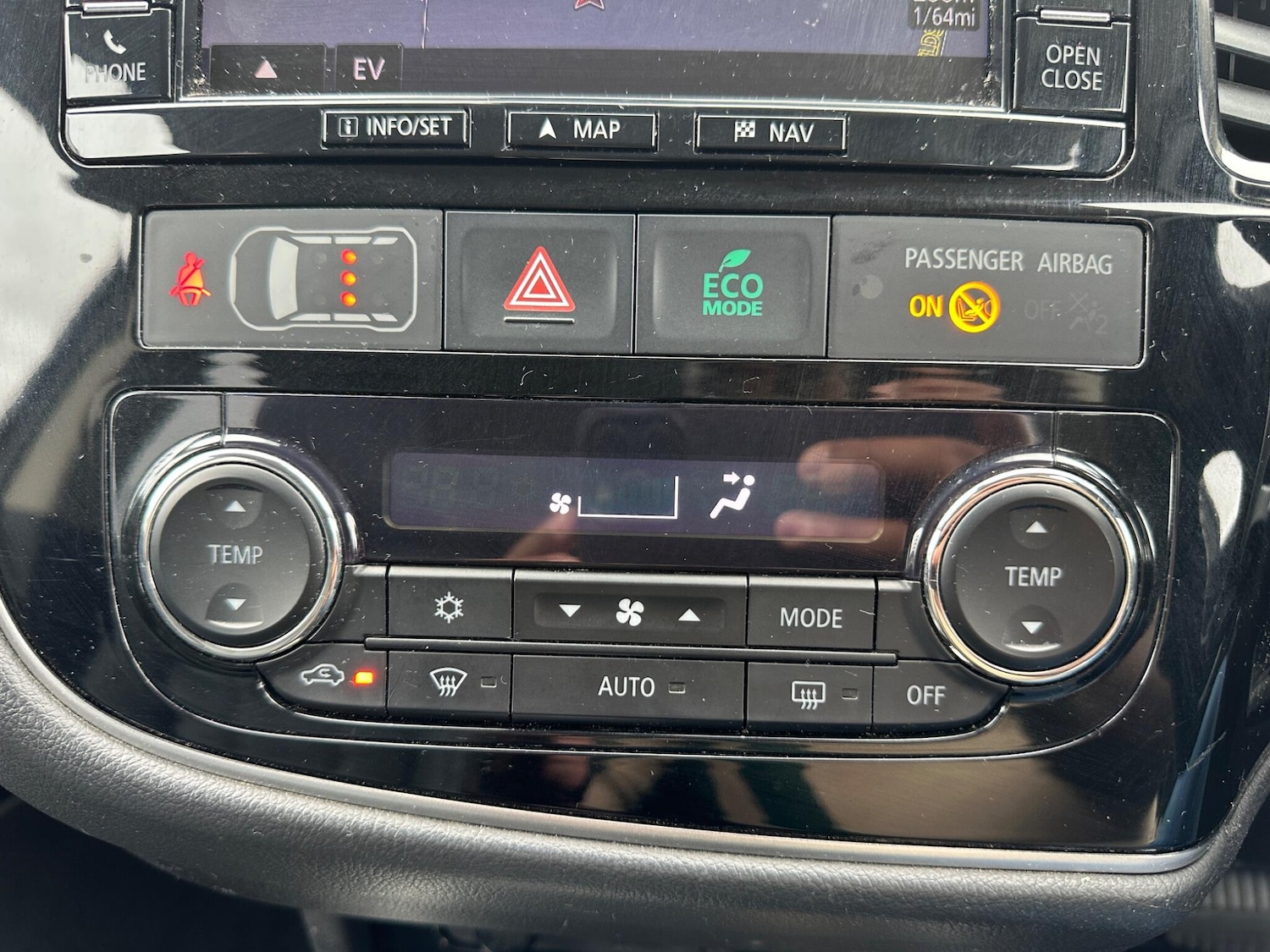 Used Mitsubishi Outlander 2016 for sale - 76370586: Photo 73