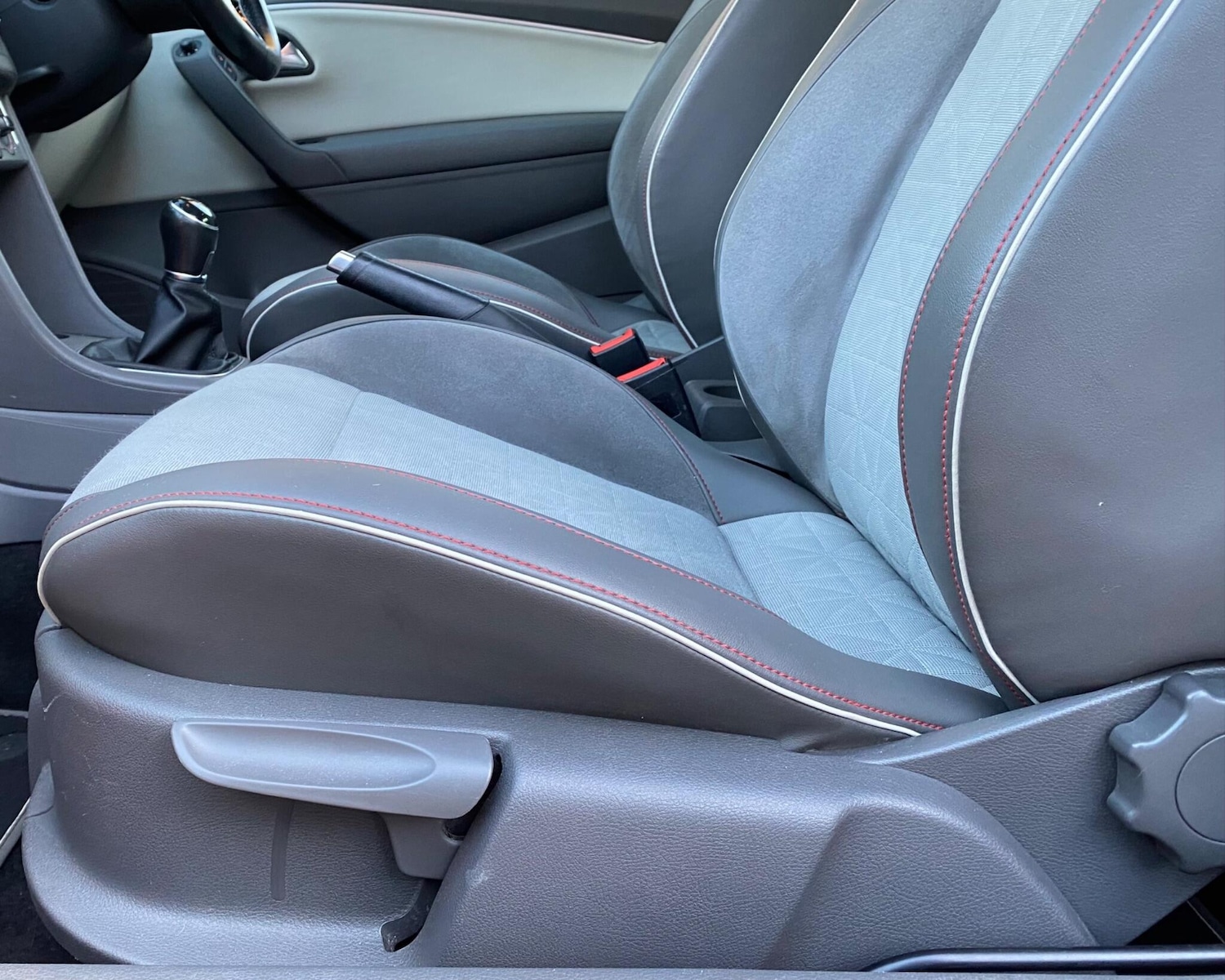 Used Volkswagen Polo 2016 for sale - 76666554: Photo 28