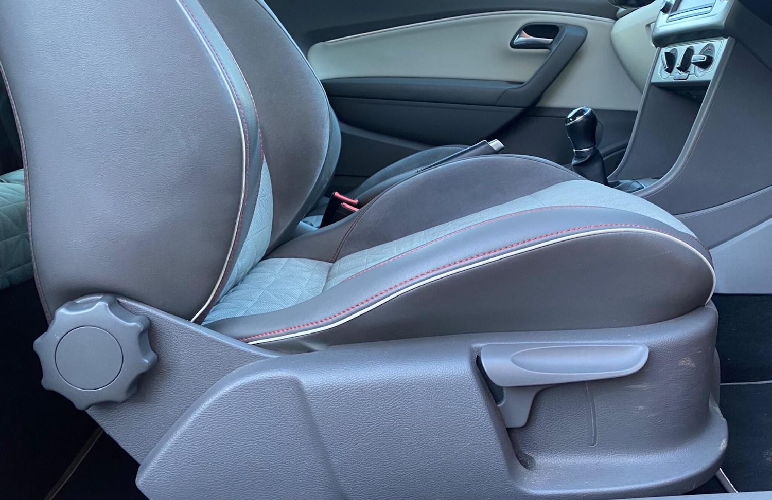 Used Volkswagen Polo 2016 for sale - 76666554: Photo 48