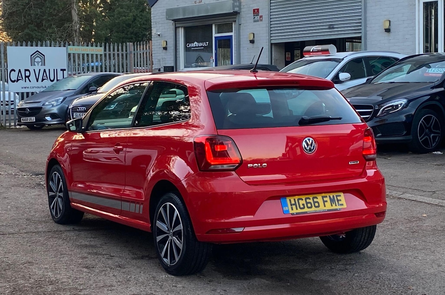 Used Volkswagen Polo 2016 for sale - 76666554: Photo 6