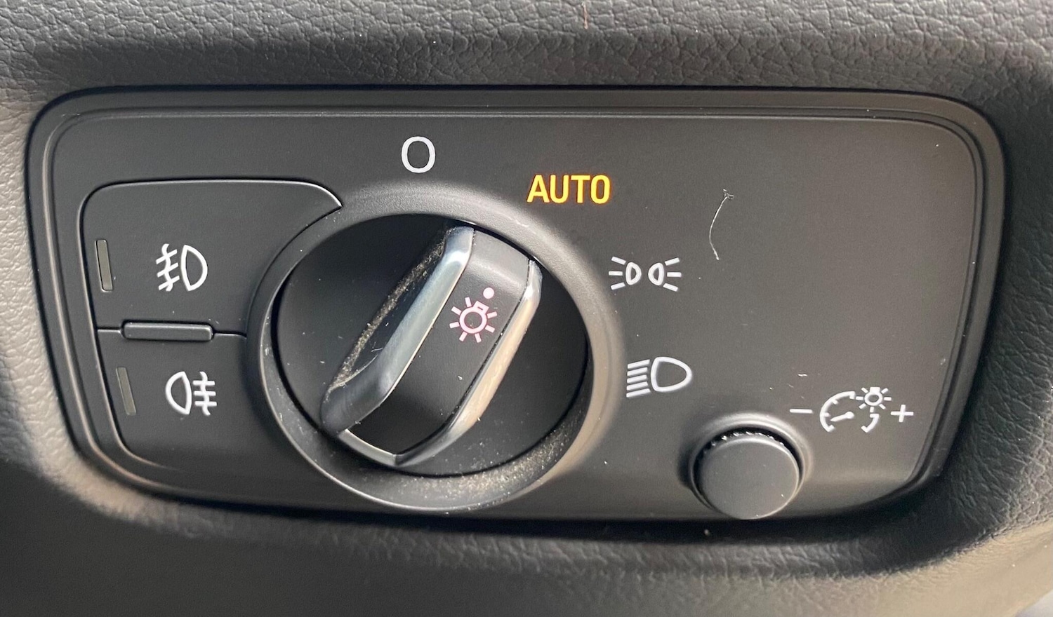 Used Audi A3 2015 for sale - 76371626: Photo 33