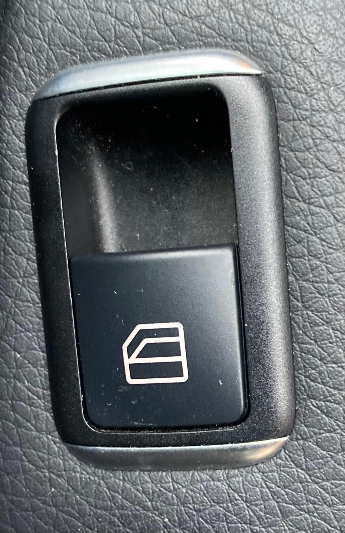 Used Mercedes-Benz A-Class 2015 for sale - 76370701: Photo 43