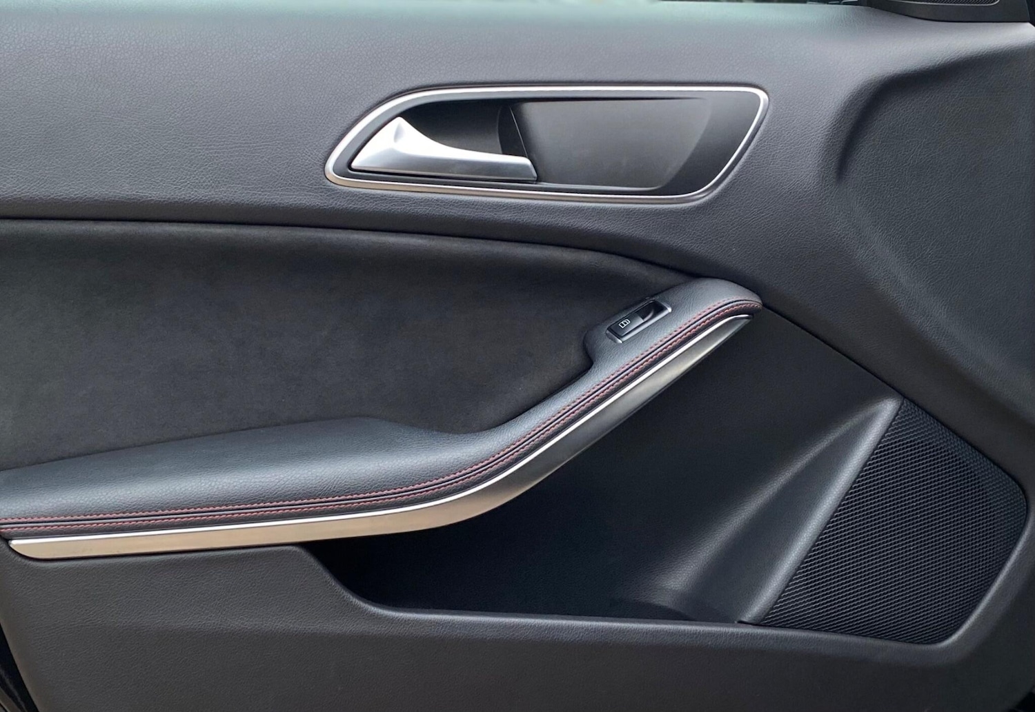 Used Mercedes-Benz A-Class 2015 for sale - 76370701: Photo 46