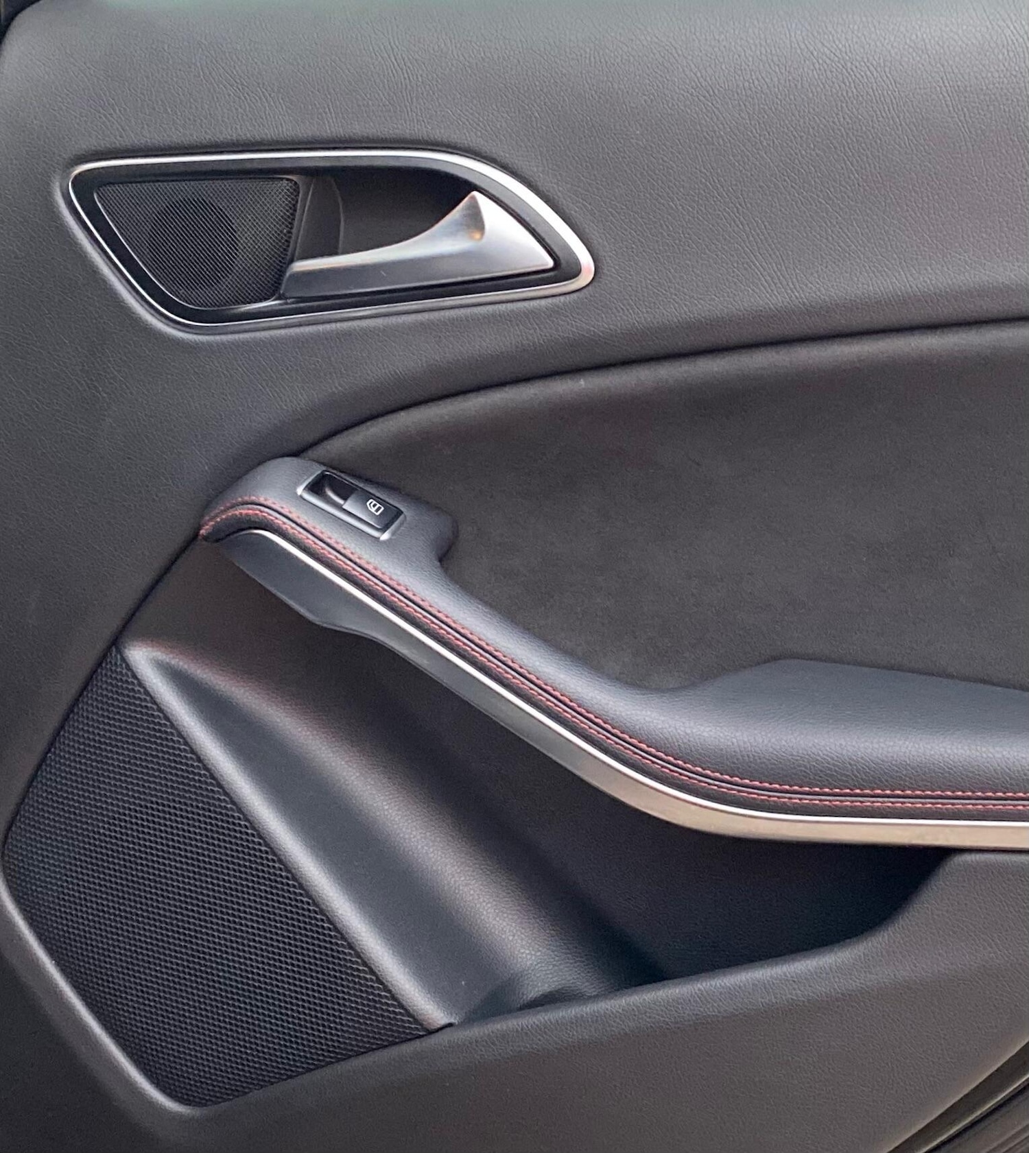 Used Mercedes-Benz A-Class 2015 for sale - 76370701: Photo 48