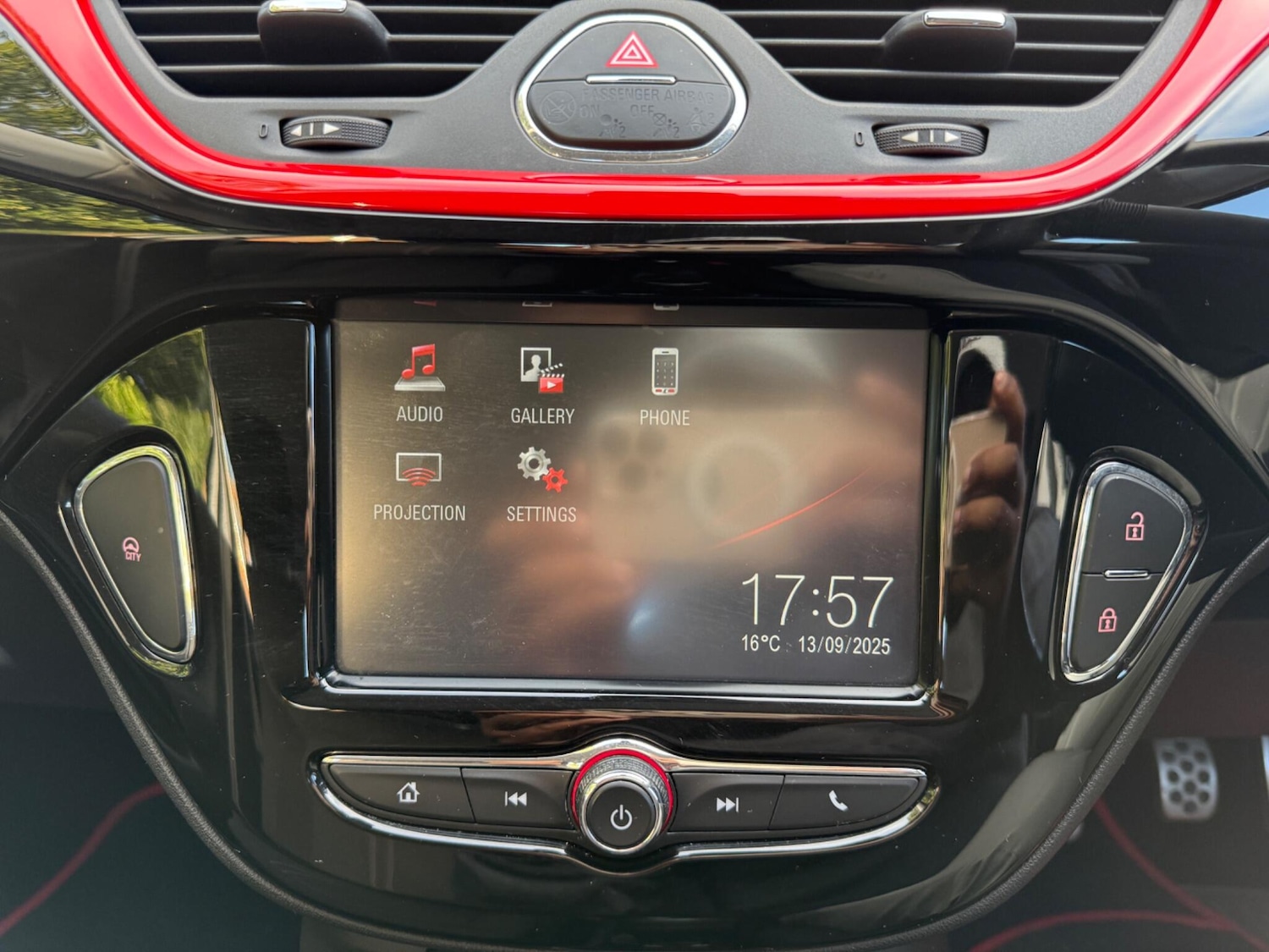 Used Vauxhall Corsa 2016 for sale - 76370935: Photo 28