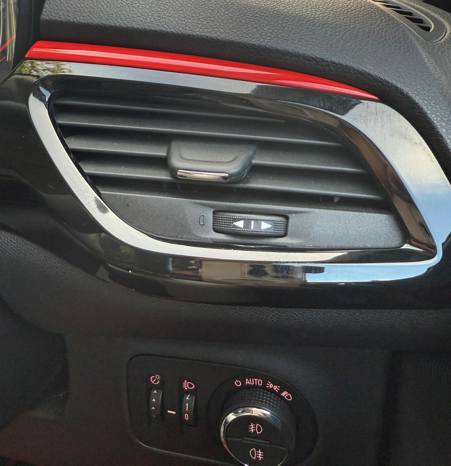 Used Vauxhall Corsa 2016 for sale - 76370935: Photo 33