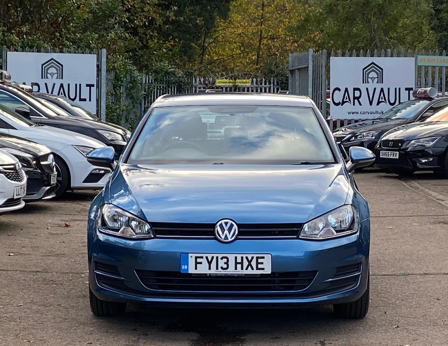 Used Volkswagen Golf 2013 for sale - 76377550: Photo 2