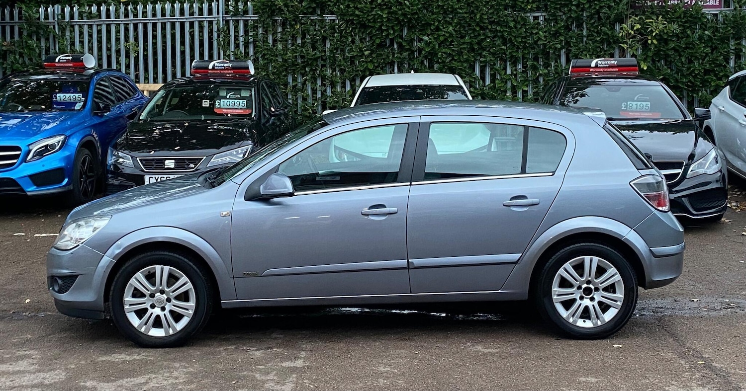 Used Vauxhall Astra 2010 for sale - 76472614: Photo 7