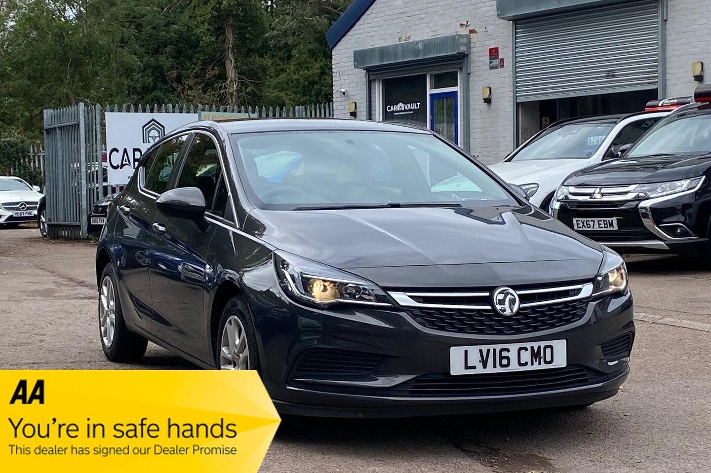 Used Vauxhall Astra 2016 for sale - 76370222: Photo 1