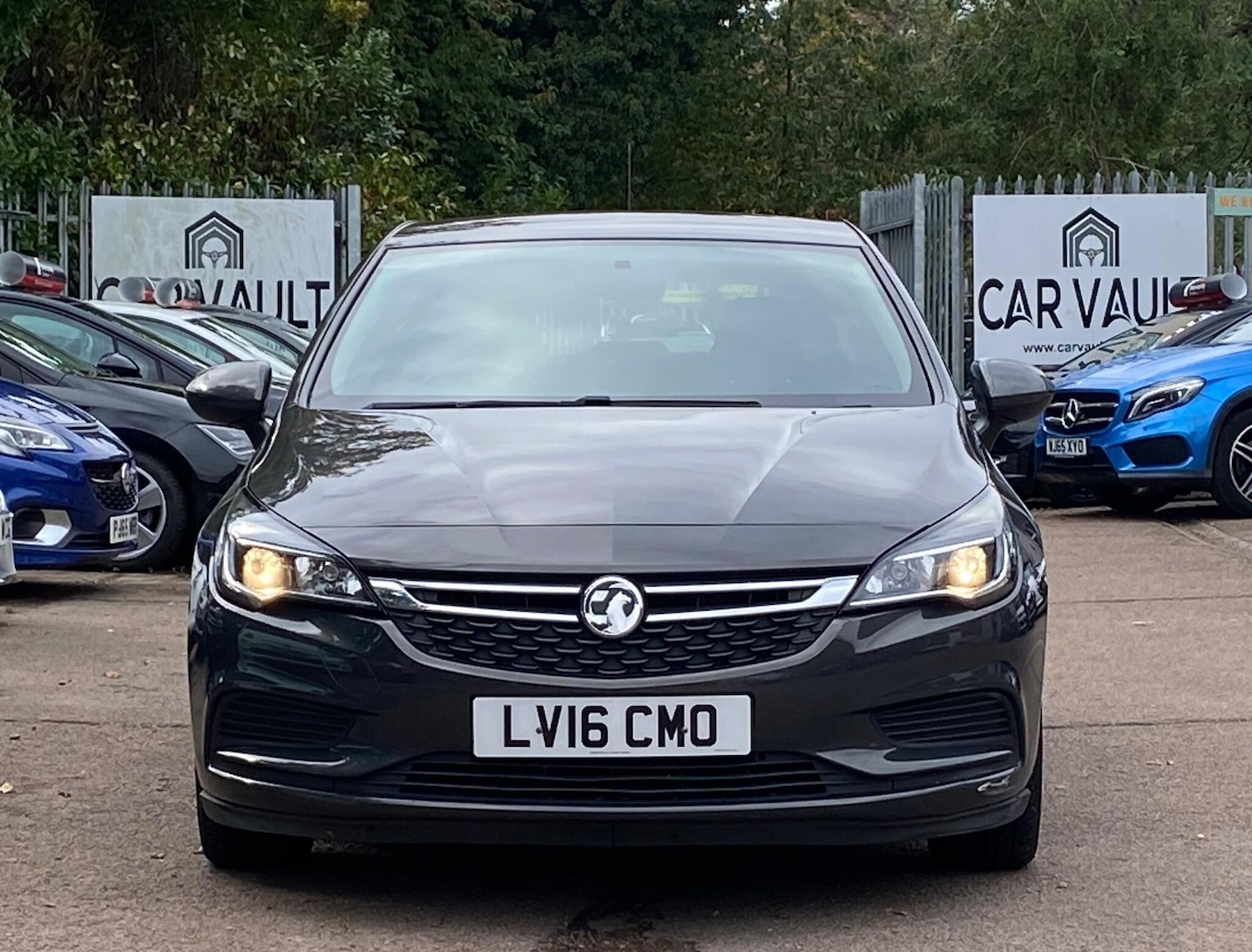 Used Vauxhall Astra 2016 for sale - 76370222: Photo 2