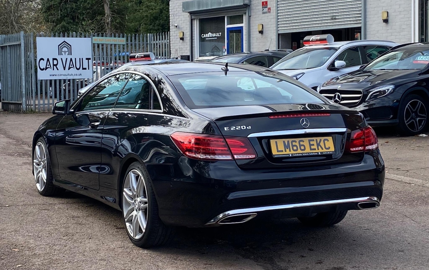 Used Mercedes-Benz E Class 2016 for sale - 76659220: Photo 8