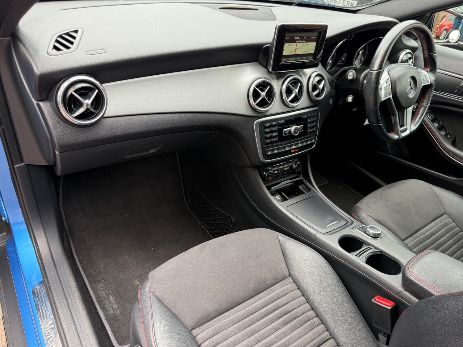 Used Mercedes-Benz GLA 2015 for sale - 76370295: Photo 16