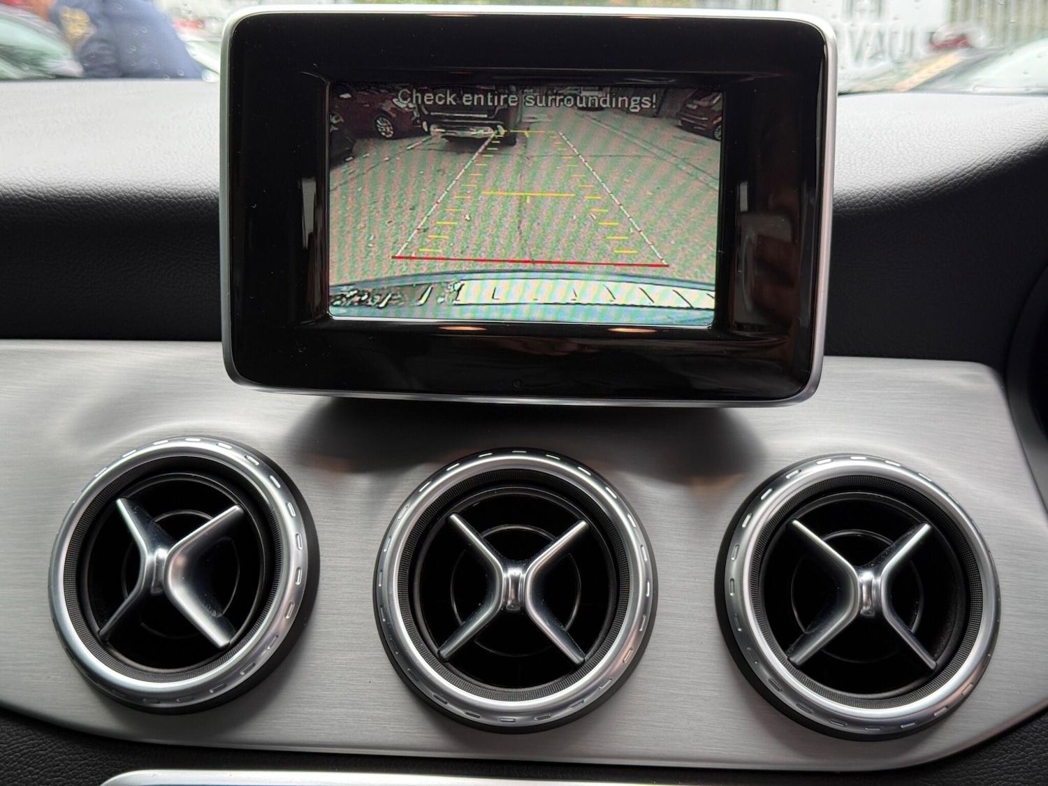 Used Mercedes-Benz GLA 2015 for sale - 76370295: Photo 49
