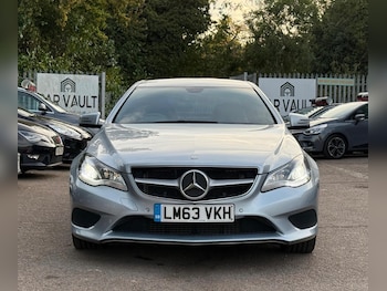 Used Mercedes-Benz E Class 2013 for sale - 76370475: Photo