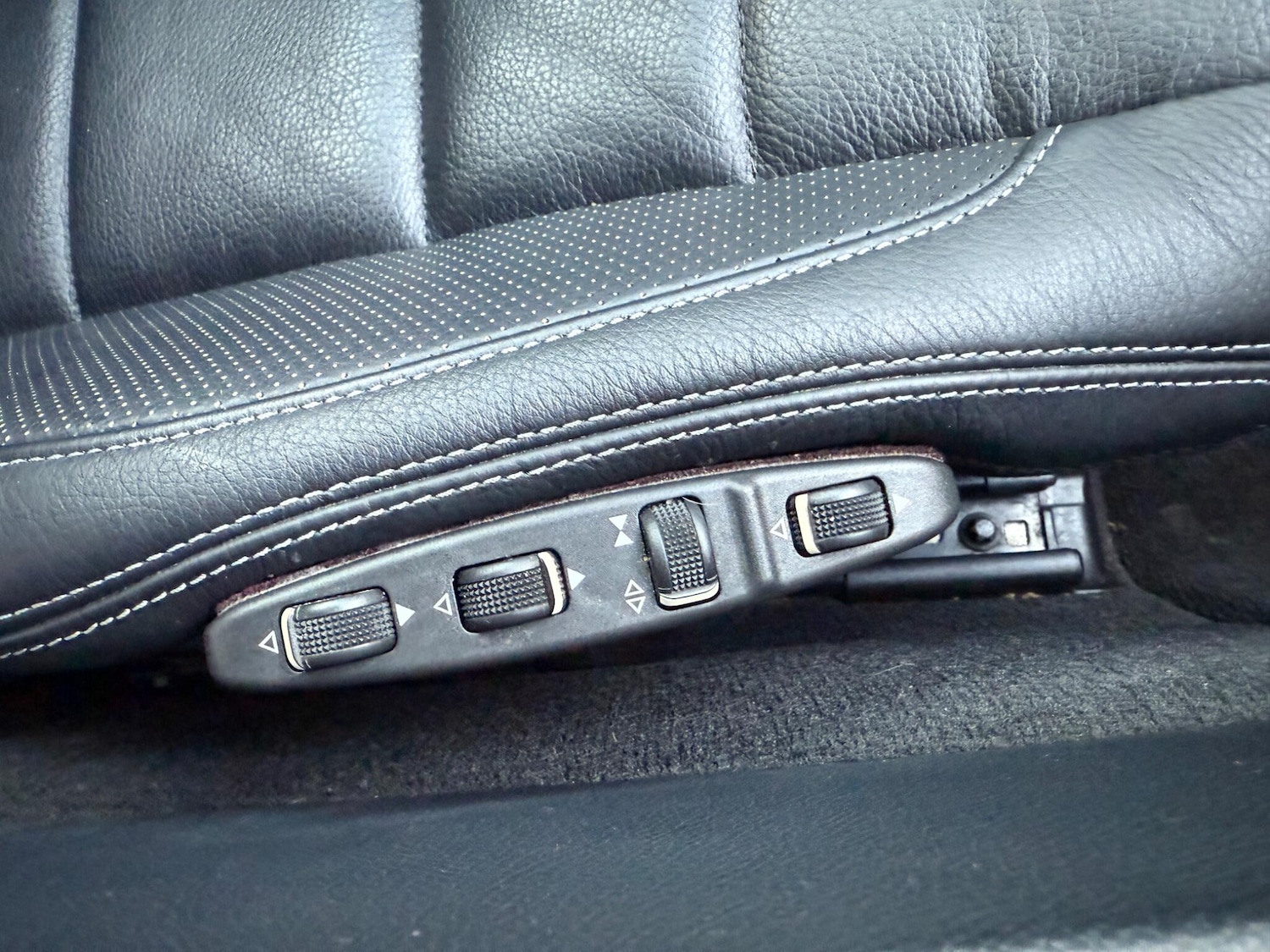 Used Mercedes-Benz E Class 2013 for sale - 76370475: Photo 33