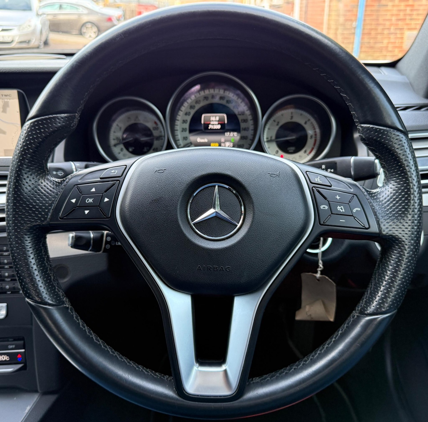 Used Mercedes-Benz E Class 2013 for sale - 76370475: Photo 55