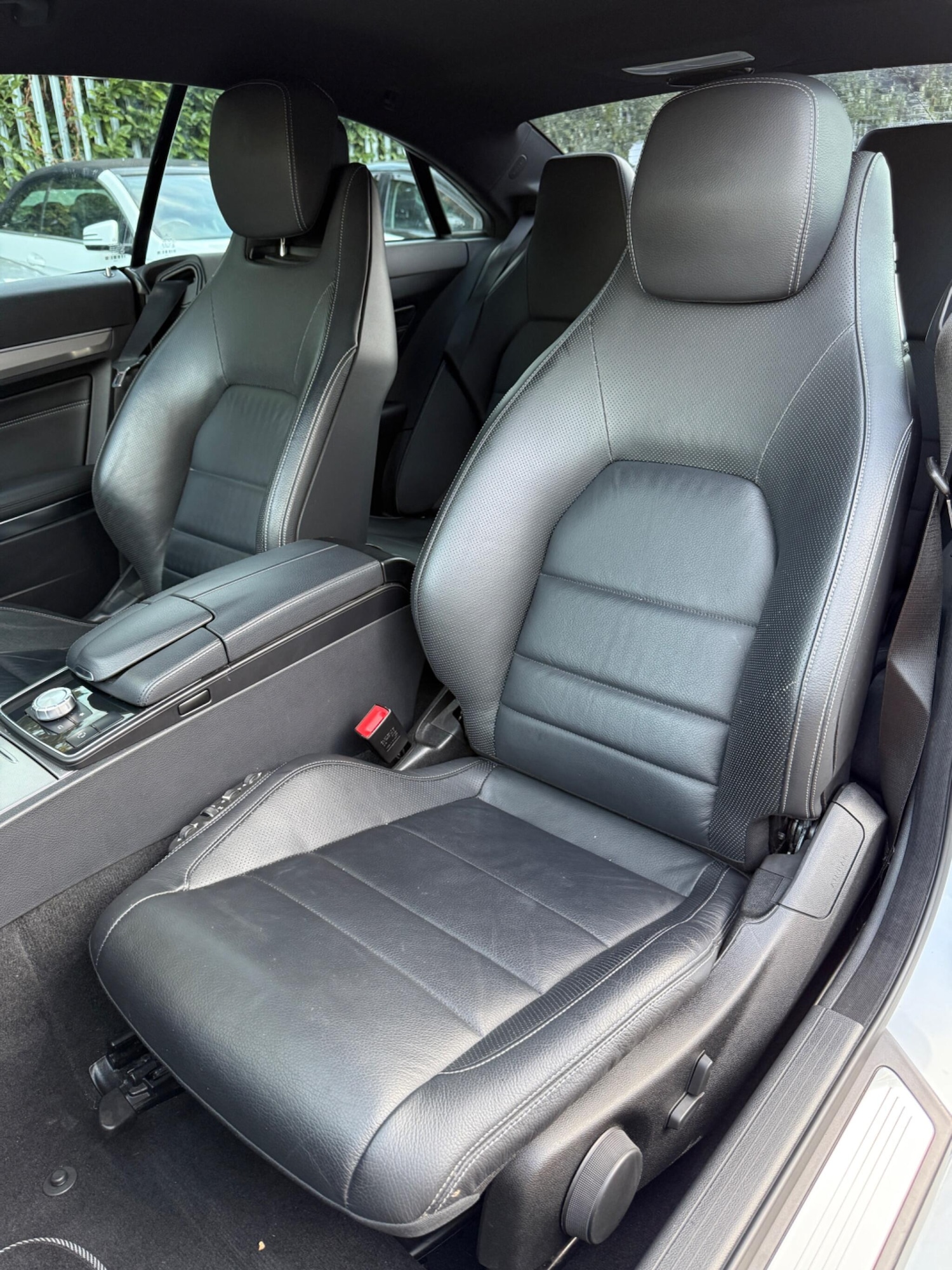 Used Mercedes-Benz E Class 2013 for sale - 76370475: Photo 56