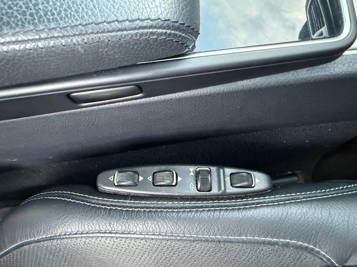 Used Mercedes-Benz E Class 2013 for sale - 76370475: Photo 63