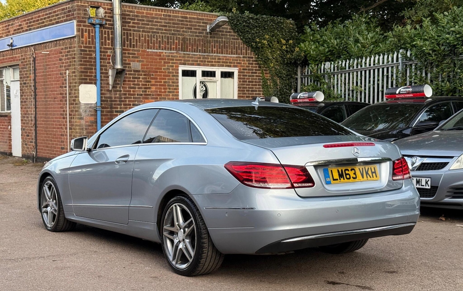 Used Mercedes-Benz E Class 2013 for sale - 76370475: Photo 8