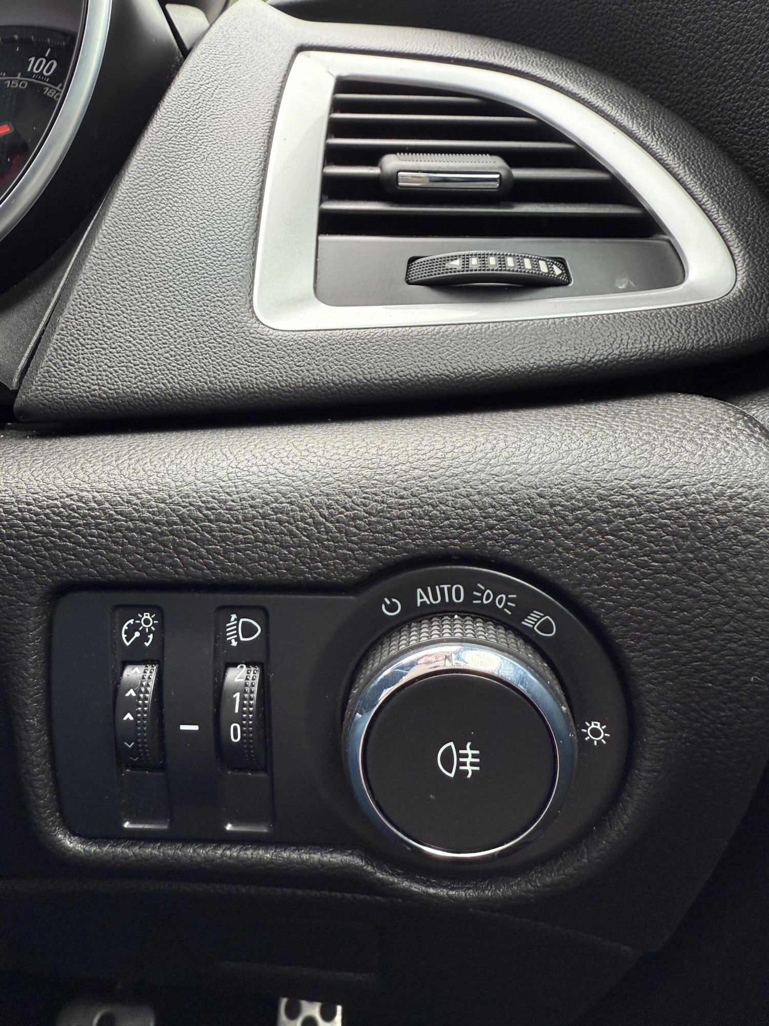 Used Vauxhall Astra GTC 2015 for sale - 76440426: Photo 26