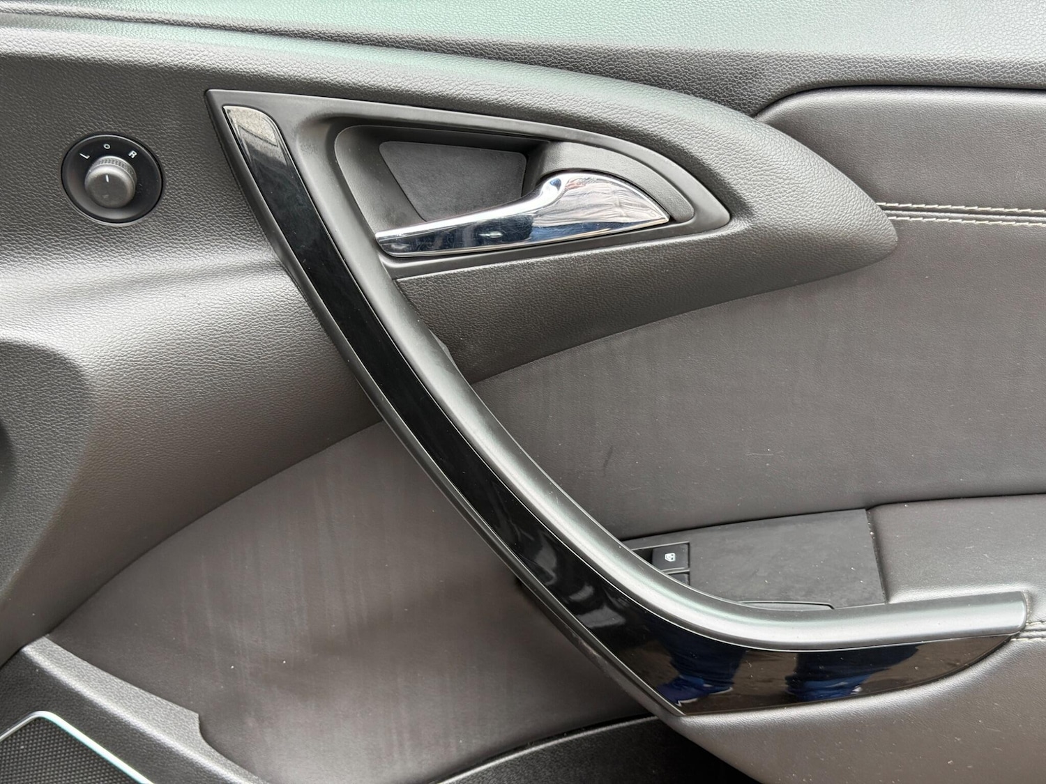 Used Vauxhall Astra GTC 2015 for sale - 76440426: Photo 40