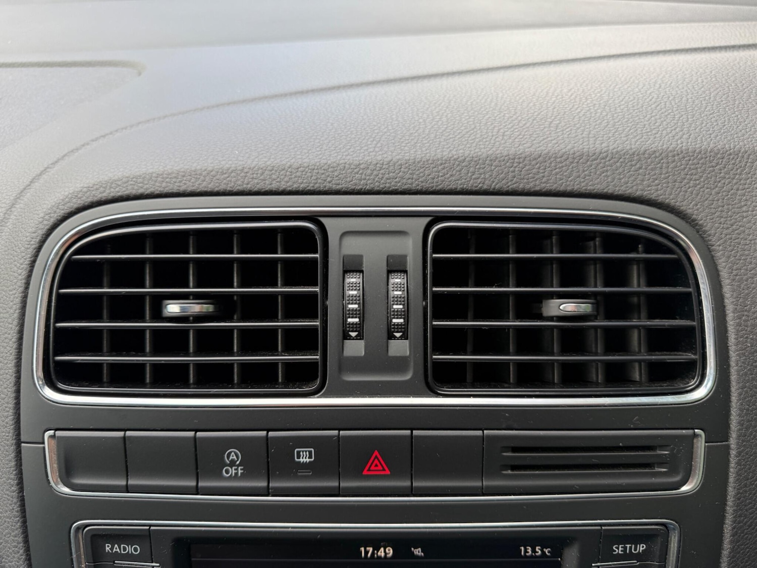 Used Volkswagen Polo 2016 for sale - 76370098: Photo 43