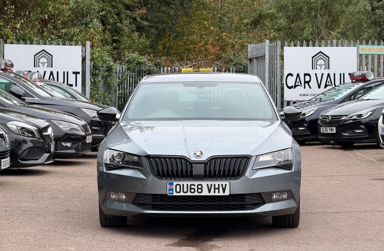 Used Skoda Superb 2018 for sale - 76371331: Photo 2