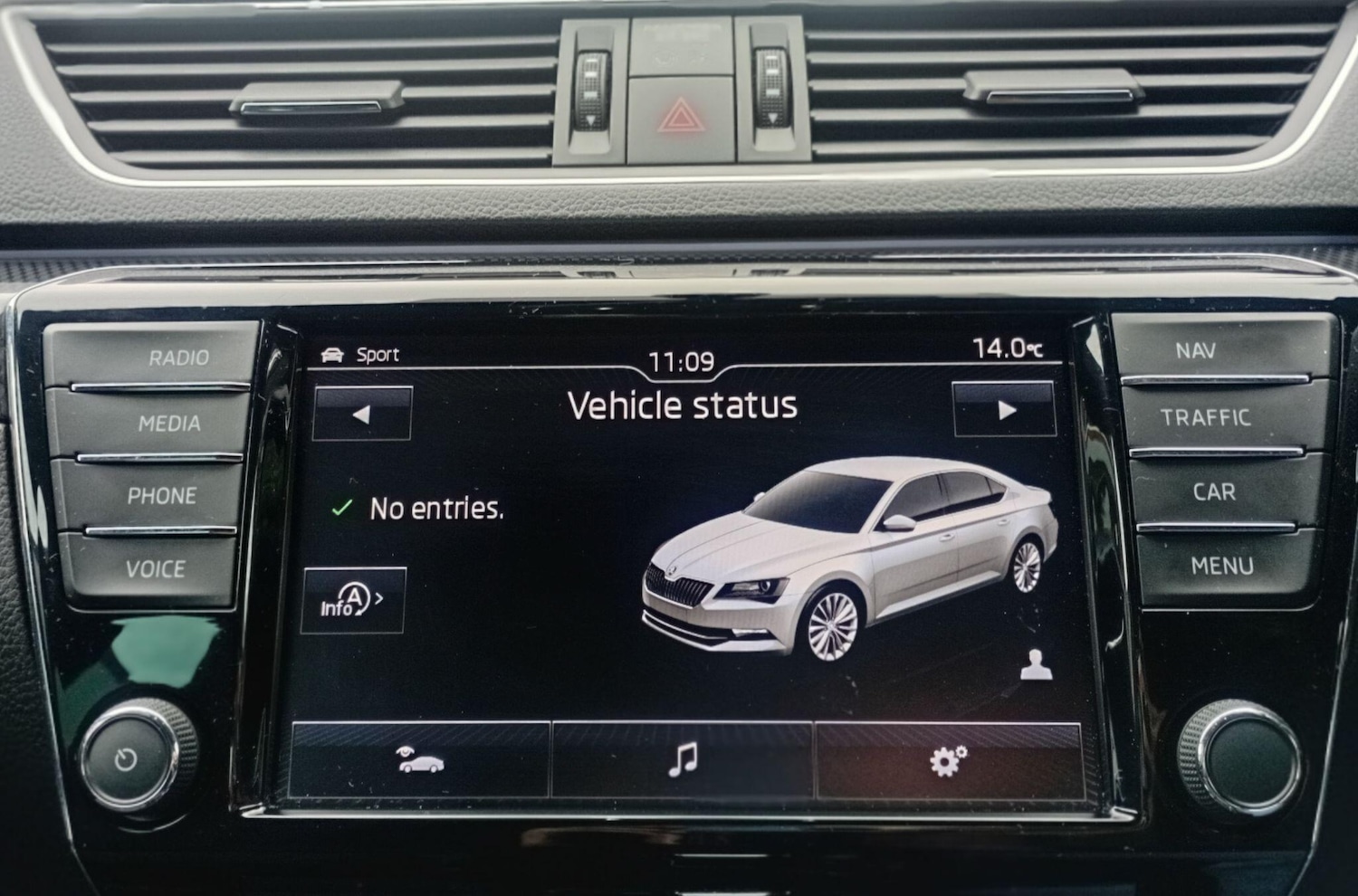 Used Skoda Superb 2018 for sale - 76371331: Photo 26