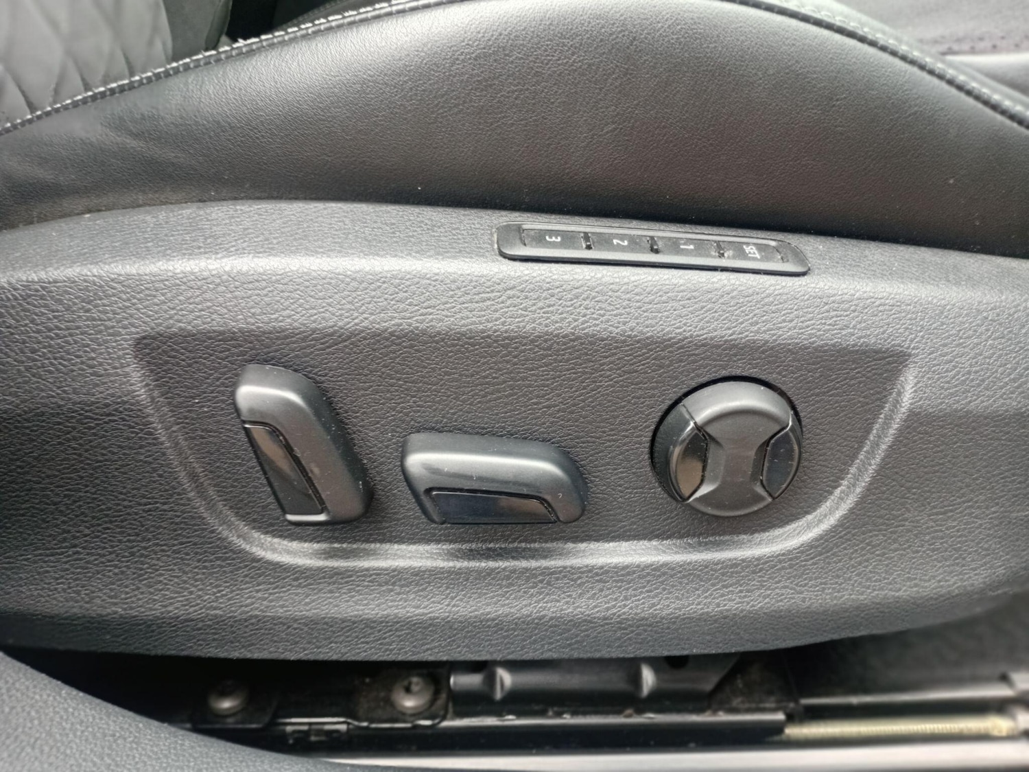 Used Skoda Superb 2018 for sale - 76371331: Photo 37