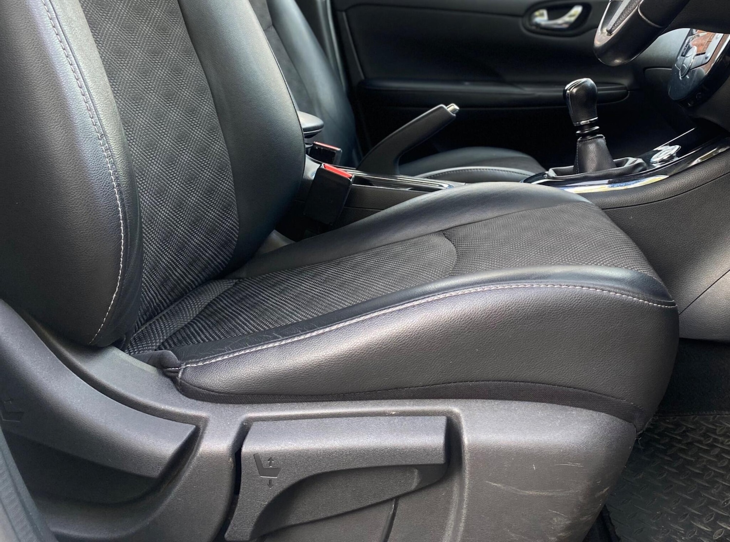 Used Nissan Pulsar 2017 for sale - 76472847: Photo 54