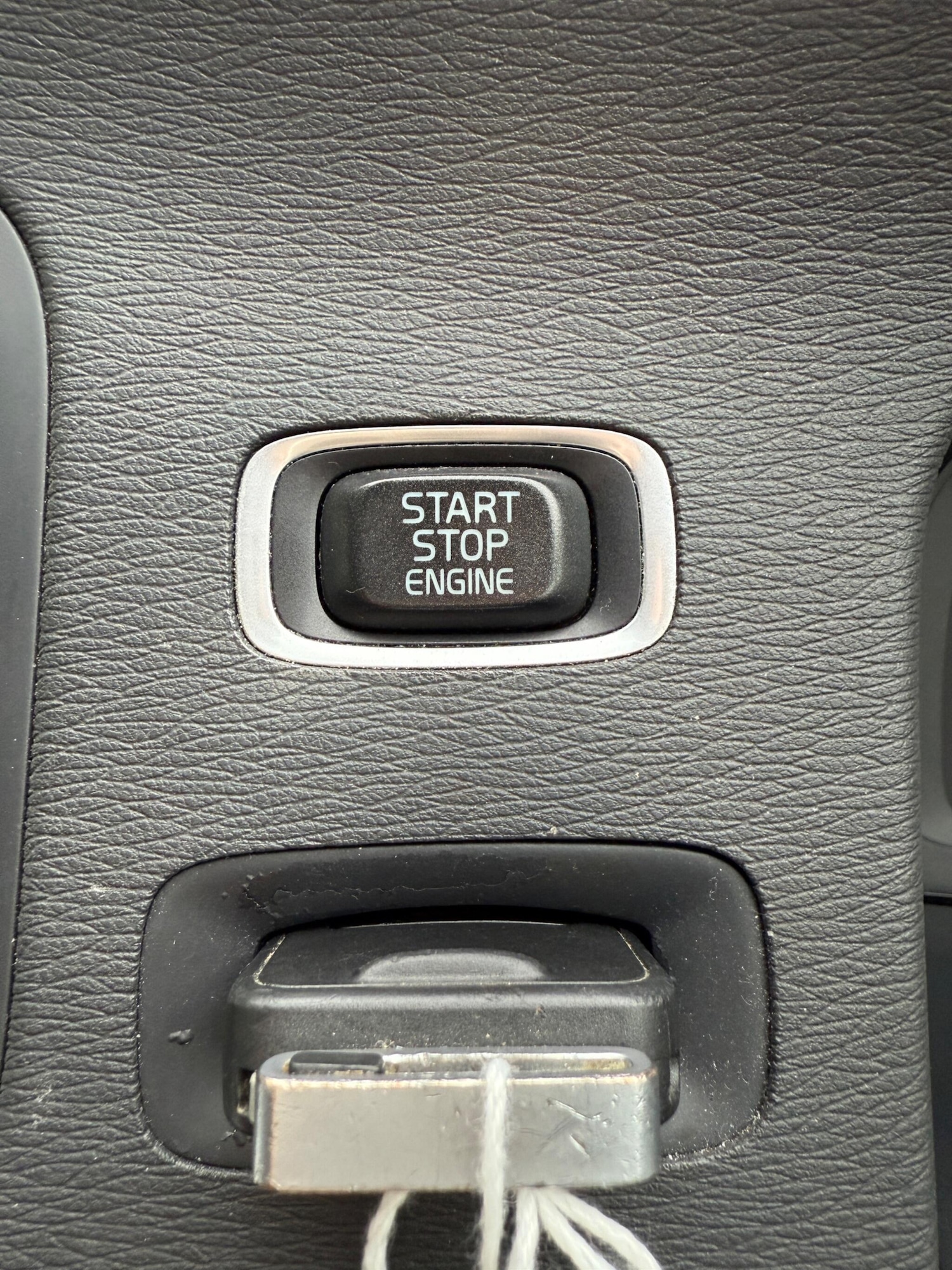 Used Volvo S60 2012 for sale - 76370215: Photo 24