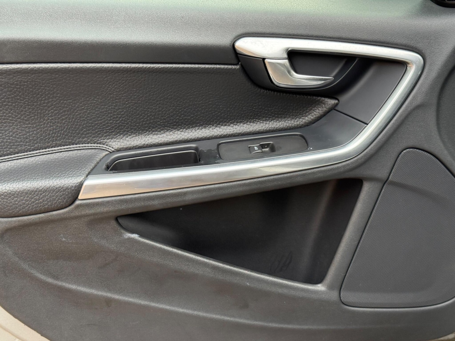 Used Volvo S60 2012 for sale - 76370215: Photo 34