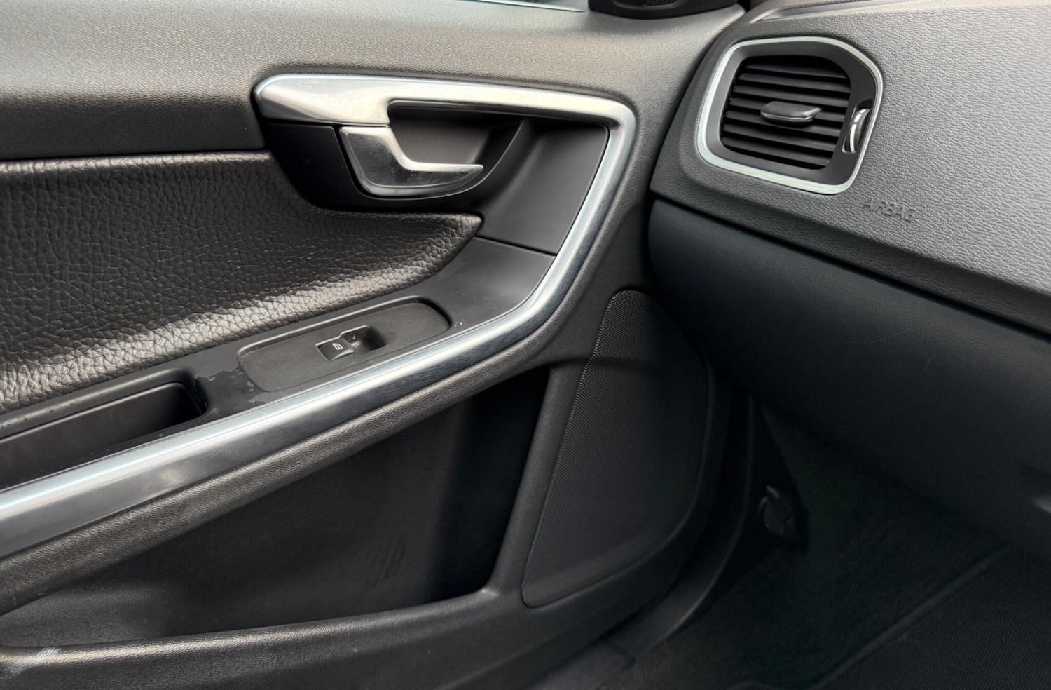 Used Volvo S60 2012 for sale - 76370215: Photo 39