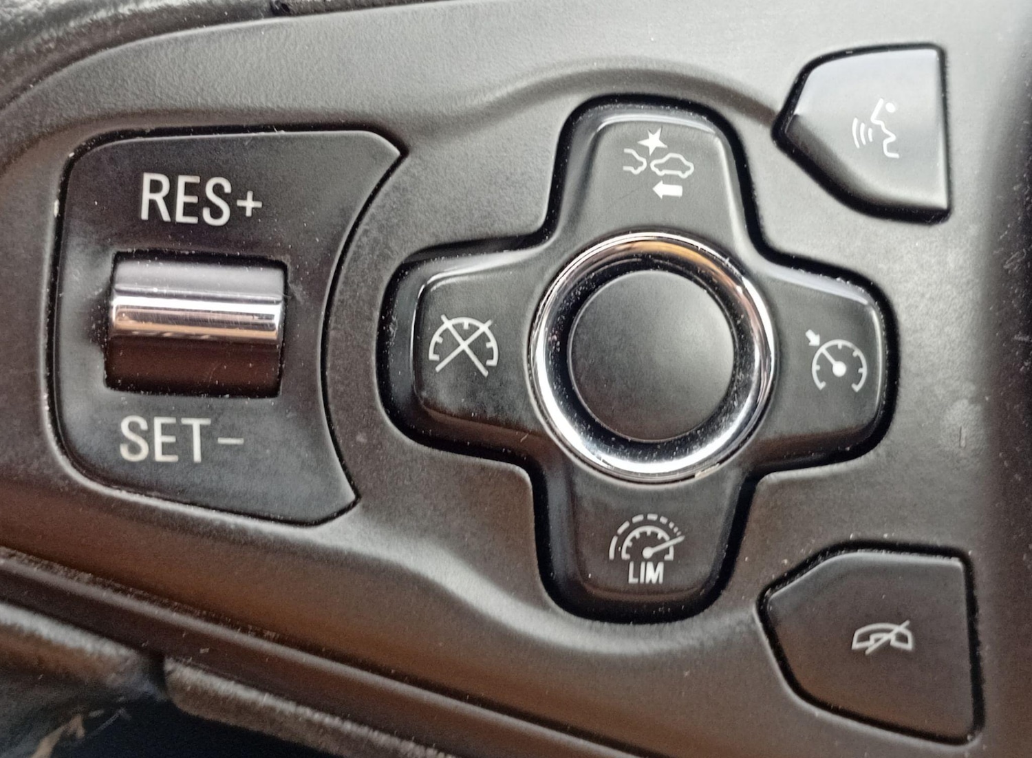 Used Vauxhall Astra 2016 for sale - 76371279: Photo 35