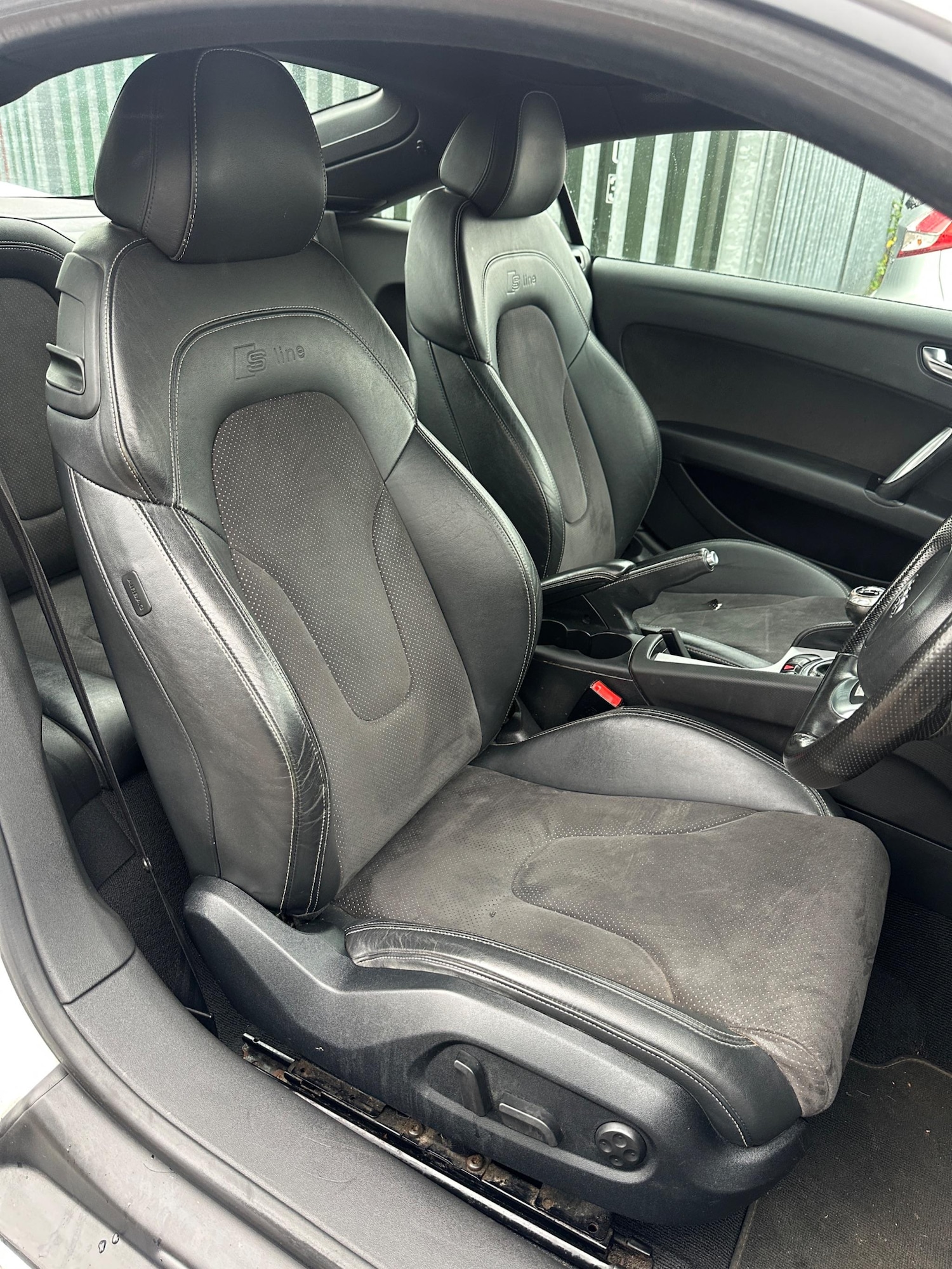Used Audi TT 2010 for sale - 76371276: Photo 13