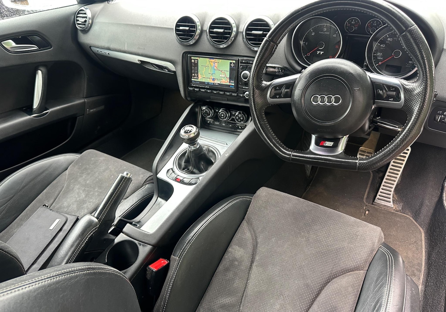 Used Audi TT 2010 for sale - 76371276: Photo 14