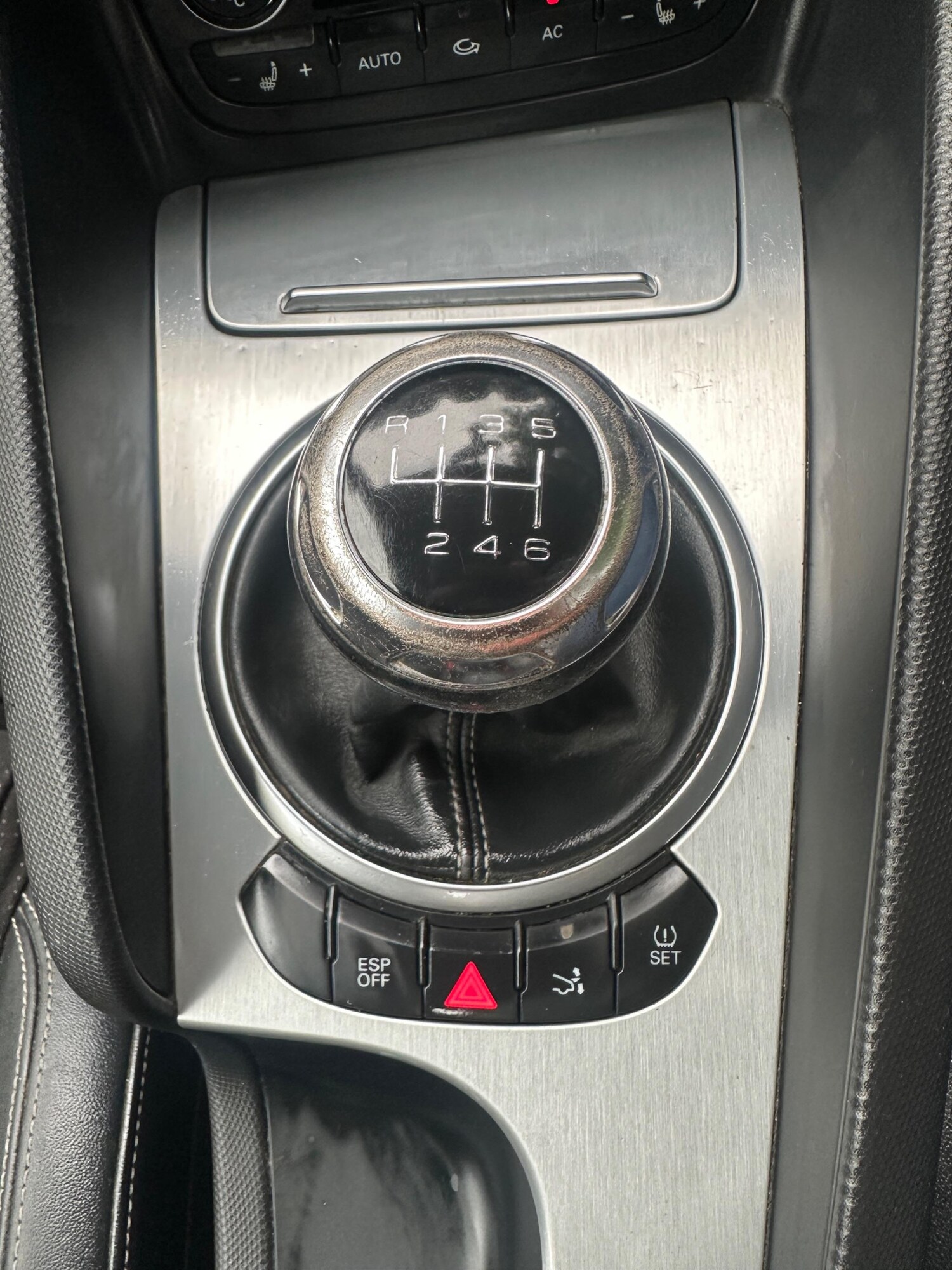 Used Audi TT 2010 for sale - 76371276: Photo 25
