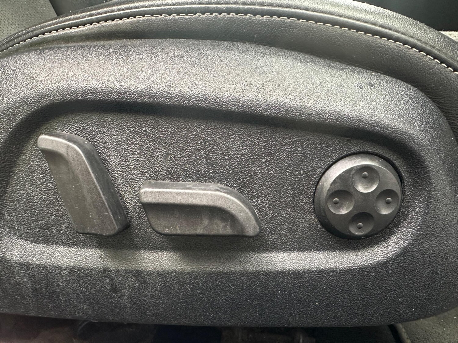 Used Audi TT 2010 for sale - 76371276: Photo 29