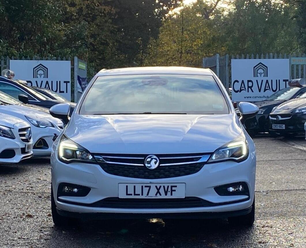 Used Vauxhall Astra 2017 for sale - 76370548: Photo 2