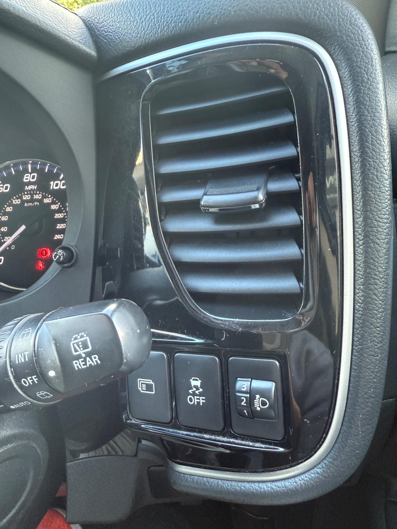 Used Mitsubishi Outlander 2017 for sale - 76371215: Photo 30