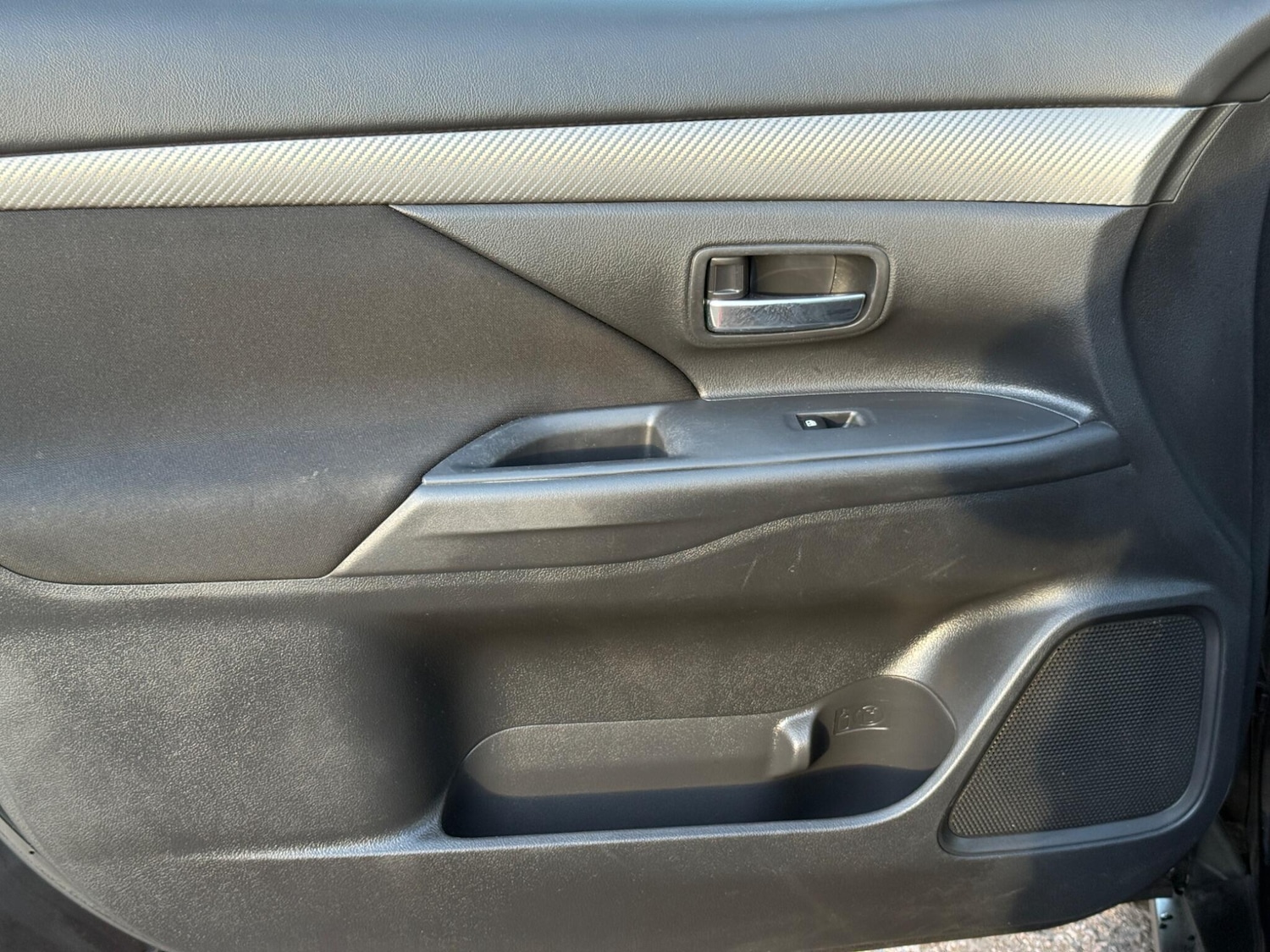 Used Mitsubishi Outlander 2017 for sale - 76371215: Photo 48