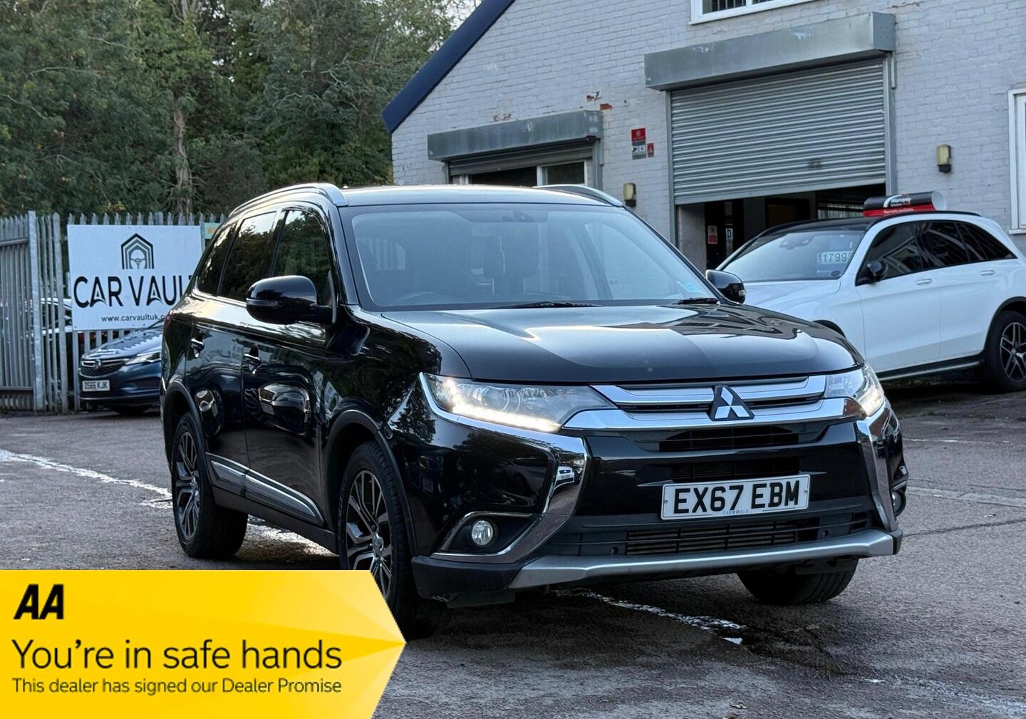 Used Mitsubishi Outlander 2017 for sale - 76371215: Photo 65