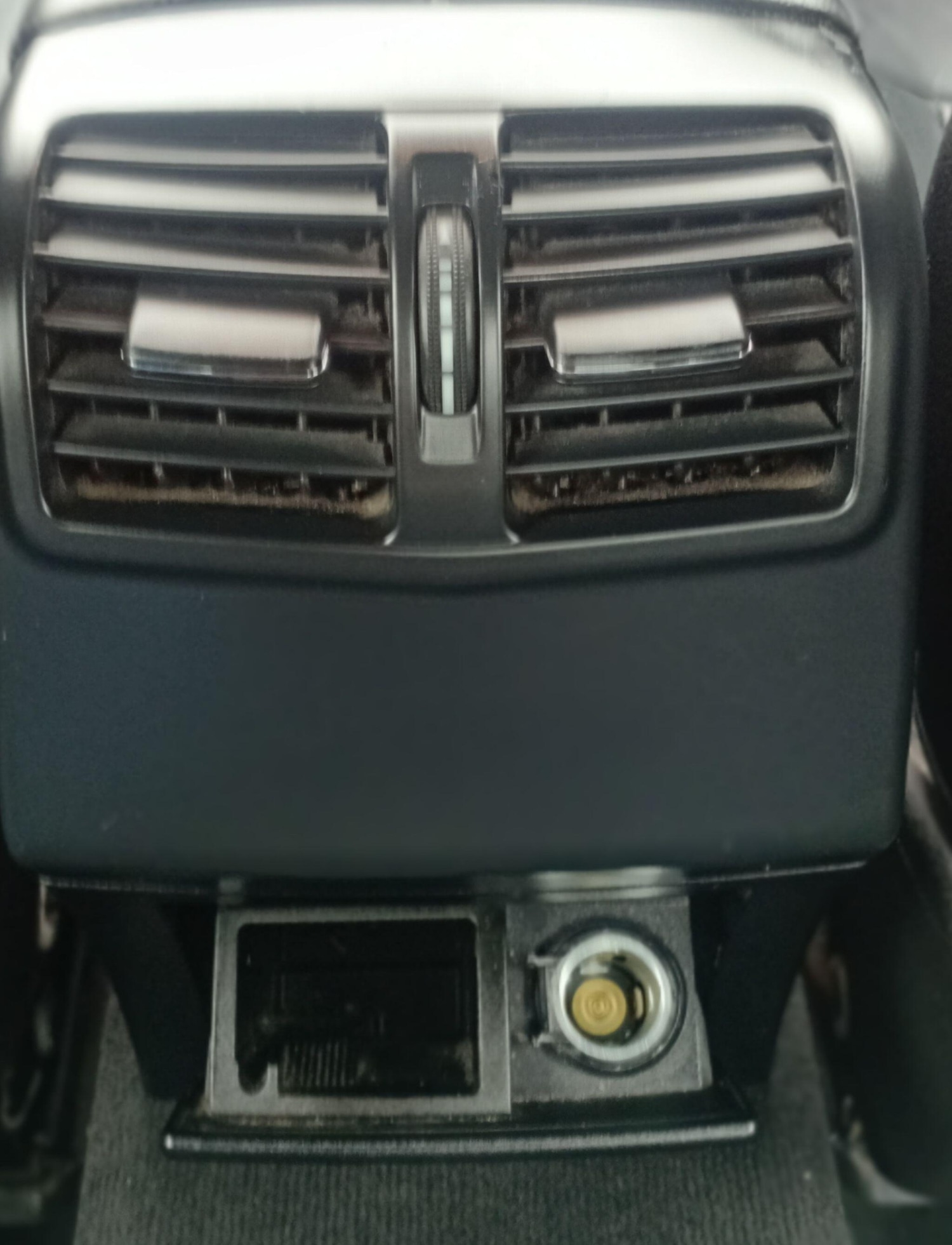Used Mercedes-Benz E Class 2014 for sale - 76371682: Photo 34
